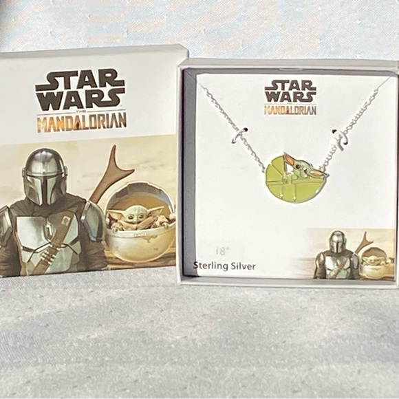 Star Wars The Mandalorian Sterling Silver Necklace 18" - Picture 2 of 11